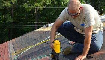 10 Signs That You Need a Roof Repair or Replacement