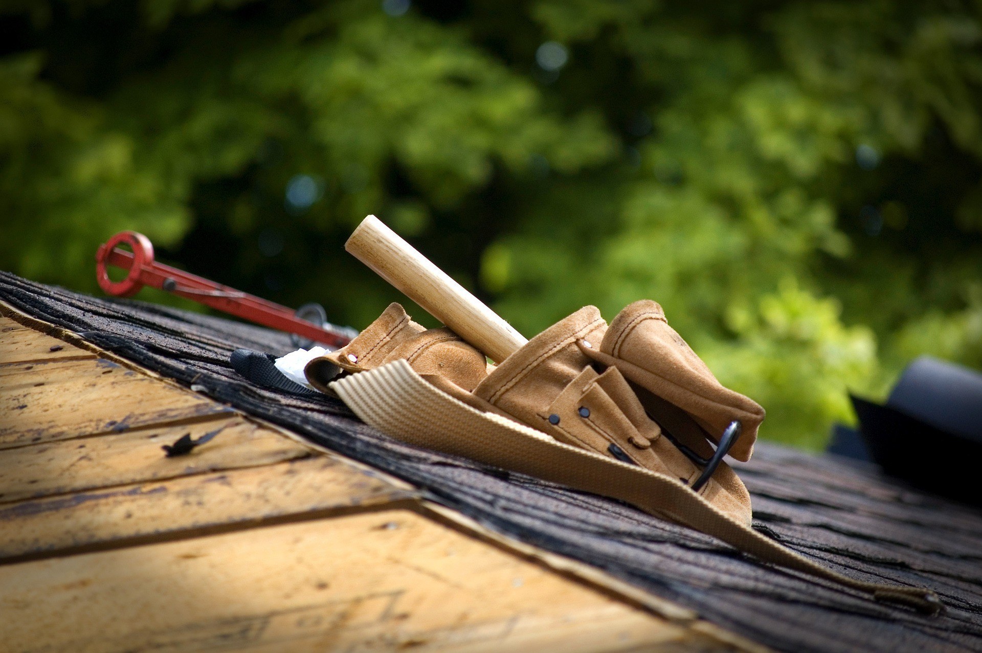 Shingles  Smart Home America Tool Belt On Re Roof
